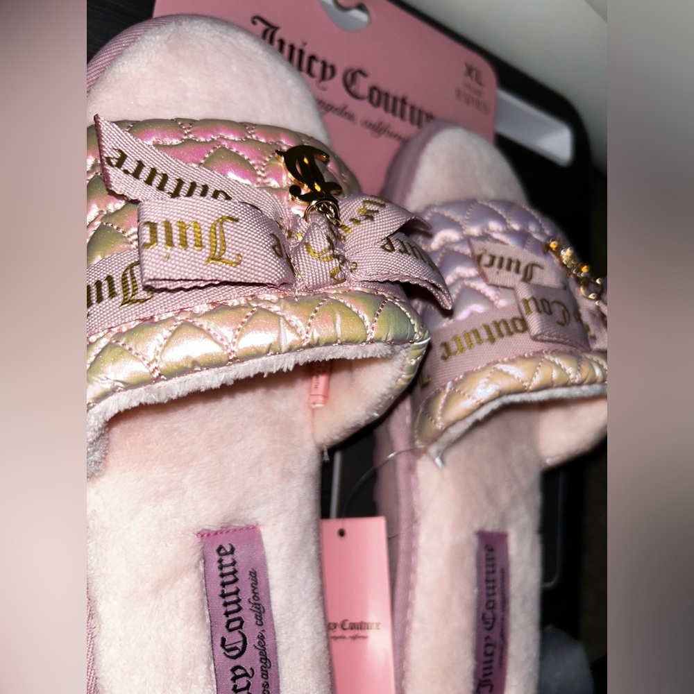 Juicy Couture Slippers